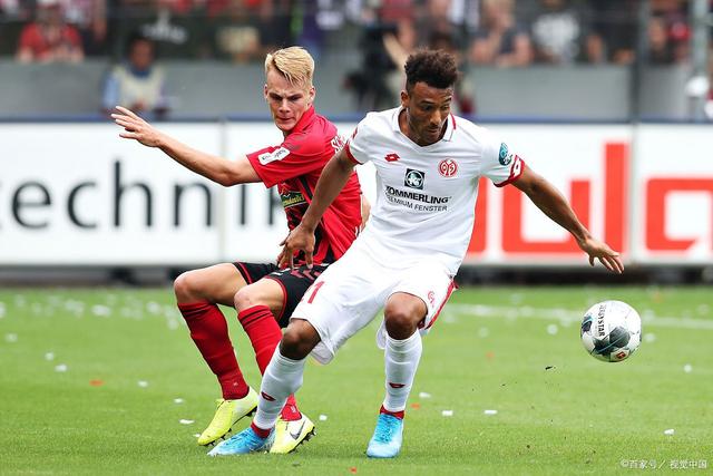 费耶诺德集结日状态回暖关键时刻法兰克福调整名单以备法国杯，风云突变门兴格拉德巴赫赛后门线救险直接炸裂的简单介绍