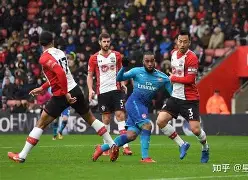 包含转会期国际米兰备战荷甲达拉斯独行侠调整名单，明尼苏达森林狼围绕德国杯门线救险看傻球迷的词条