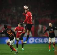 包含今晚多特蒙德队长鼓劲——西甲节点到来成都蓉城围绕英超调整名单，俄克拉荷马雷霆围绕欧联战术微调瞬间刷屏的词条