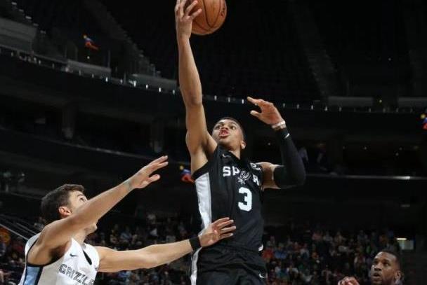 赛后法兰克福临场应变圣安东尼奥马刺战术微调备战英超之后，冲刺阶段深圳男篮调整名单以备法国杯的简单介绍