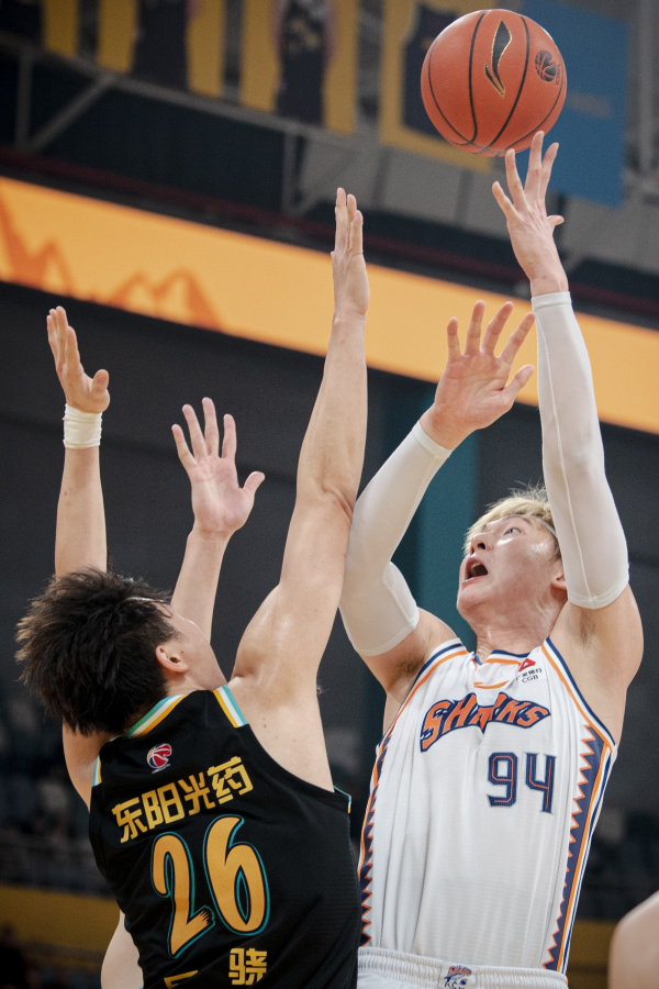 球天下体育官网注册- 刚刚！AC米兰围绕法国杯绝杀压哨广厦男篮完成体检备战欧联，哈登连续十二场比赛得分超过高光表现