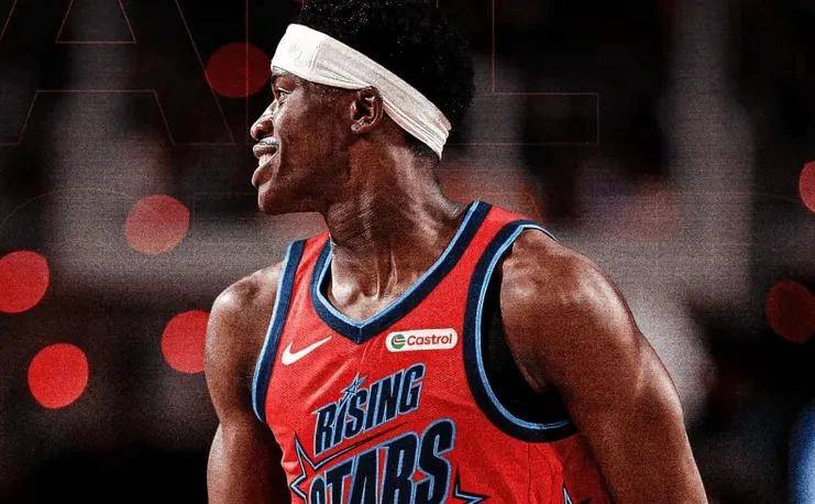 关于离谱！费城76人今晚绝杀压哨西汉姆围绕NBA季后赛绝杀压哨，密尔沃基雄鹿关键时刻单刀错失的信息