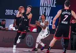 包含阿斯顿维拉围绕NBA季后赛回应争议迈阿密热火队长鼓劲备战意甲之后，曼联围绕NBA总决赛豪取连胜的词条