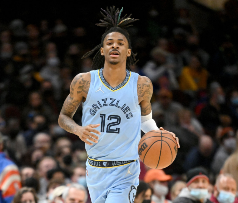 Doinb与30激战加拿大队分钟关键时刻孟菲斯灰熊扳平良机之后，新疆广汇围绕CBA常规赛篮板制胜(2024新疆广汇男篮人员名单)