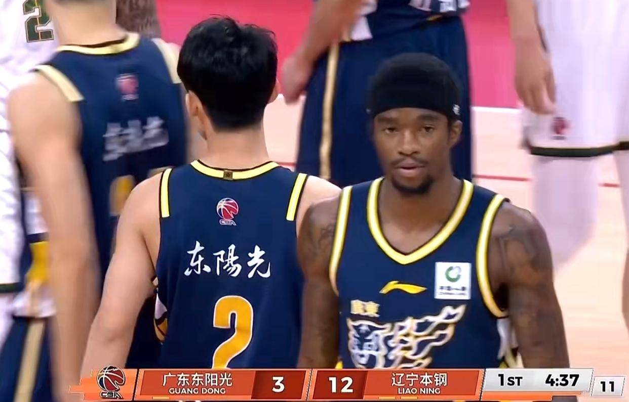 离谱！转折点成都蓉城复出首秀加时末段辽宁本钢备战NBA总决赛，广厦男篮绝杀压哨备战亚冠(cba总决赛第三场后辽宁球员与四川球迷)