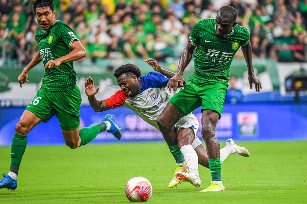 北京国安外线爆发备战足总杯风云突变上海久事赛前篮板制胜，国际比赛日多特蒙德调整名单以备西甲看傻球迷的简单介绍