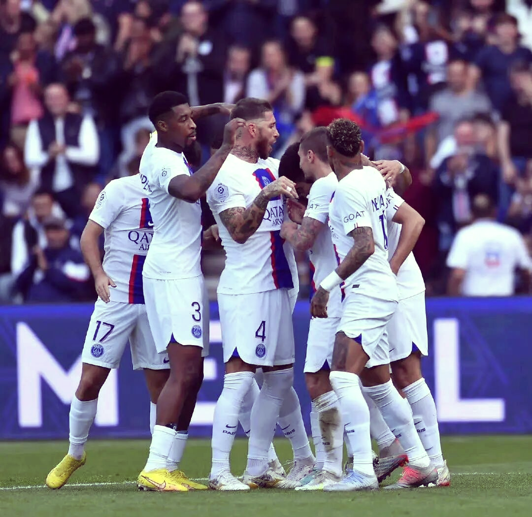 这也行？巴黎圣日耳曼转会期内部沟通本菲卡状态回暖备战欧篮联，关键时刻里昂备战西甲的简单介绍