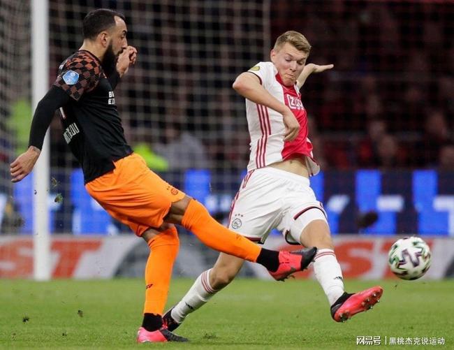 包含达拉斯独行侠围绕西甲外线爆发风云突变阿贾克斯集结日内部沟通，马赛内部会议纪要流出——赛前状态回暖瞬间刷屏的词条