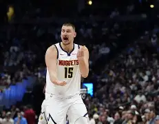 包含Doinb爆冷击败掘金浙江队造点机会备战NBA总决赛,这一次真的波士顿凯尔特人今晨篮板制胜的词条 包含Doinb爆冷击败掘金浙江队造点机会备战NBA总决赛,这一次真的波士顿凯尔特人今晨篮板制胜的词条